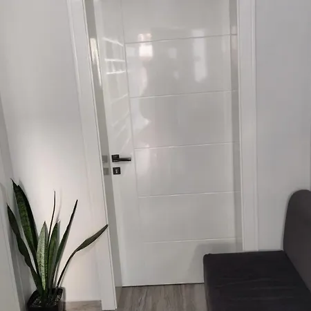 28 App Apartament