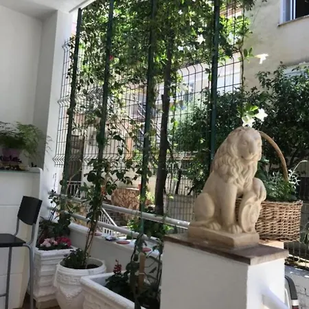 28 App Apartament
